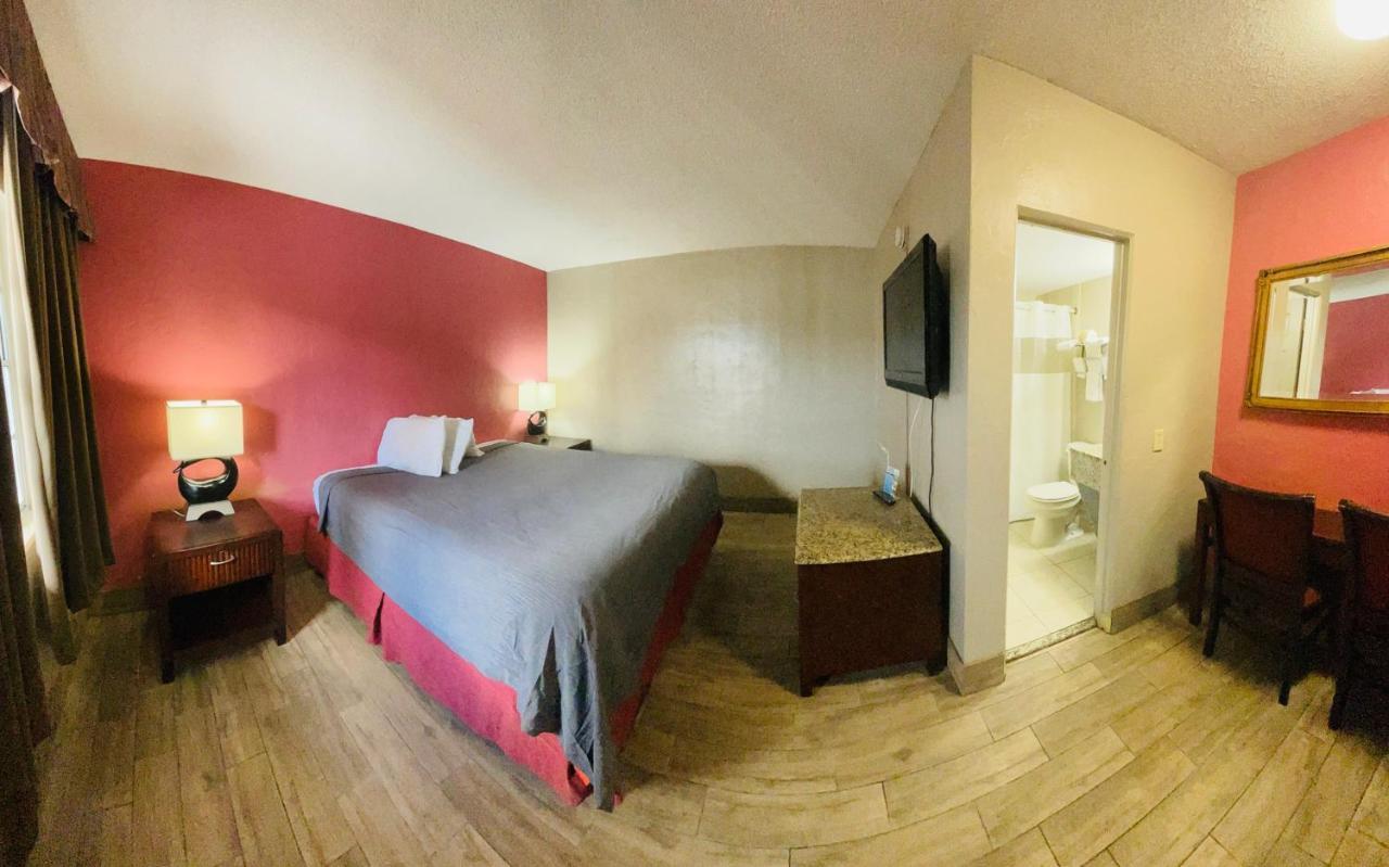 Budget Inn - St. Petersburg Ngoại thất bức ảnh
